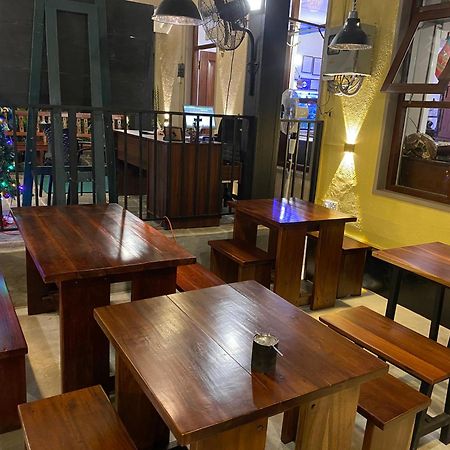 קנדי Settle Inn Tourist Lodge מראה חיצוני תמונה