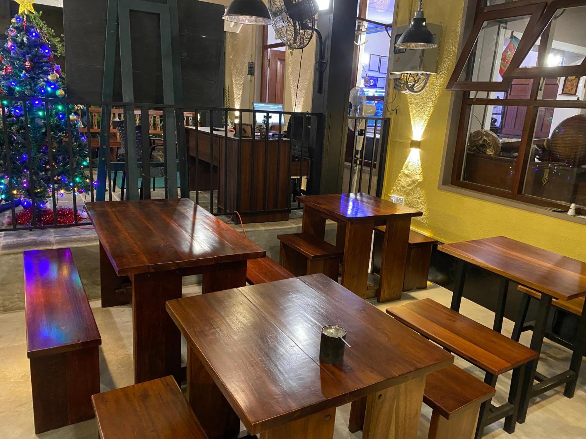 קנדי Settle Inn Tourist Lodge מראה חיצוני תמונה