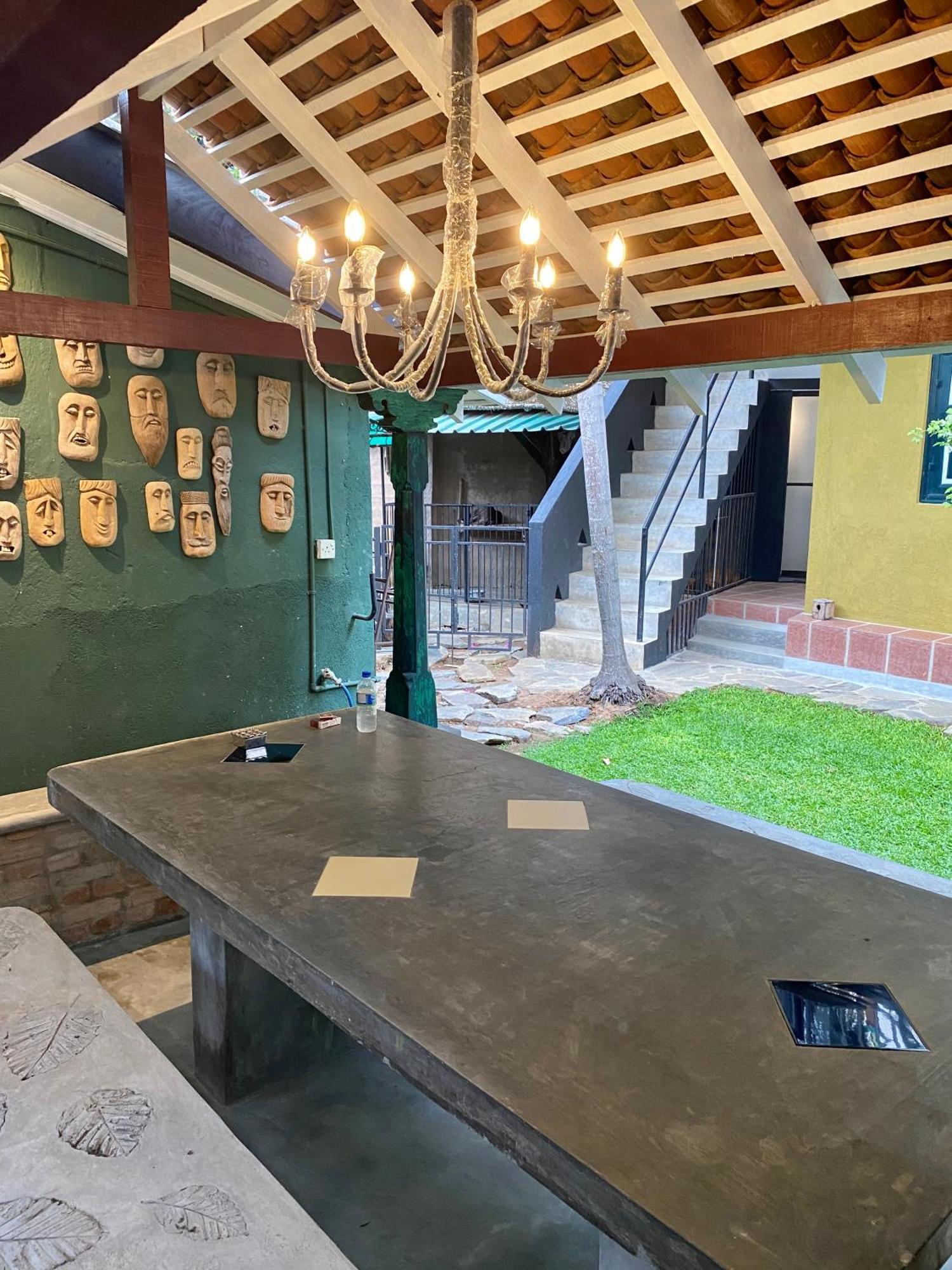 קנדי Settle Inn Tourist Lodge מראה חיצוני תמונה