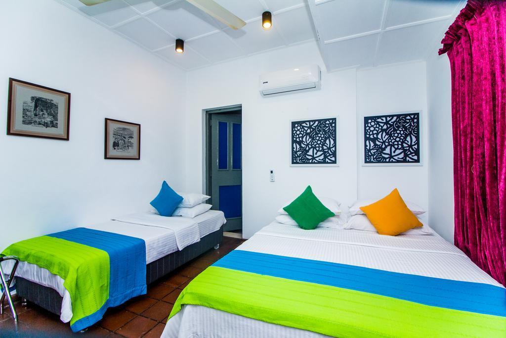 קנדי Settle Inn Tourist Lodge מראה חיצוני תמונה