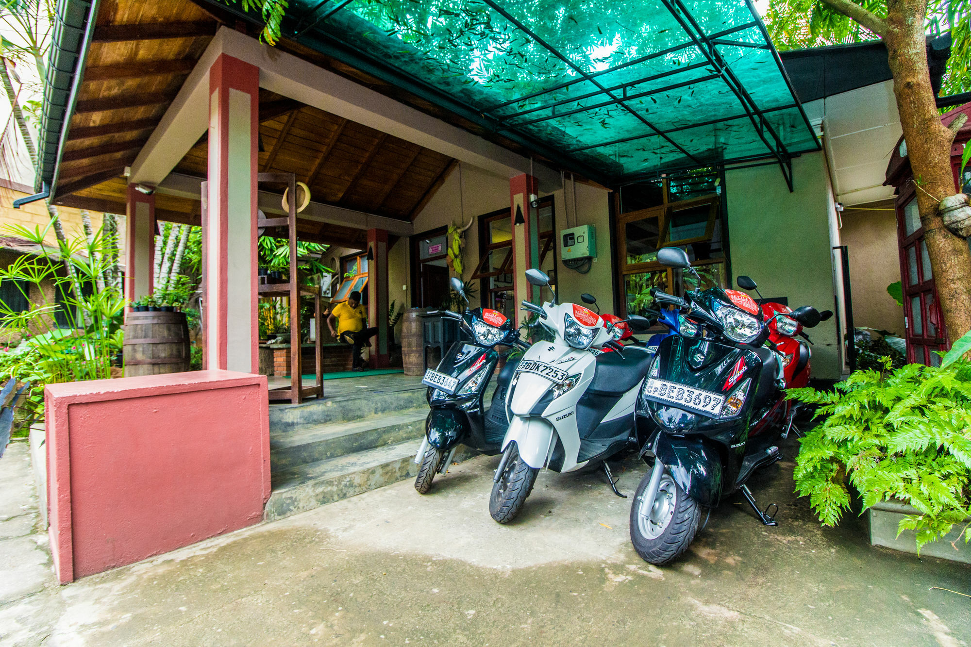 קנדי Settle Inn Tourist Lodge מראה חיצוני תמונה